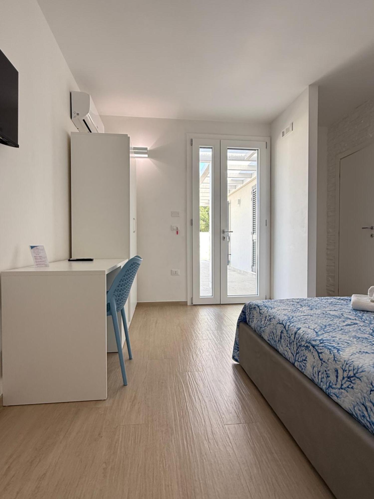 B&B Bianco Mediterraneo Torre Ovo Eksteriør billede