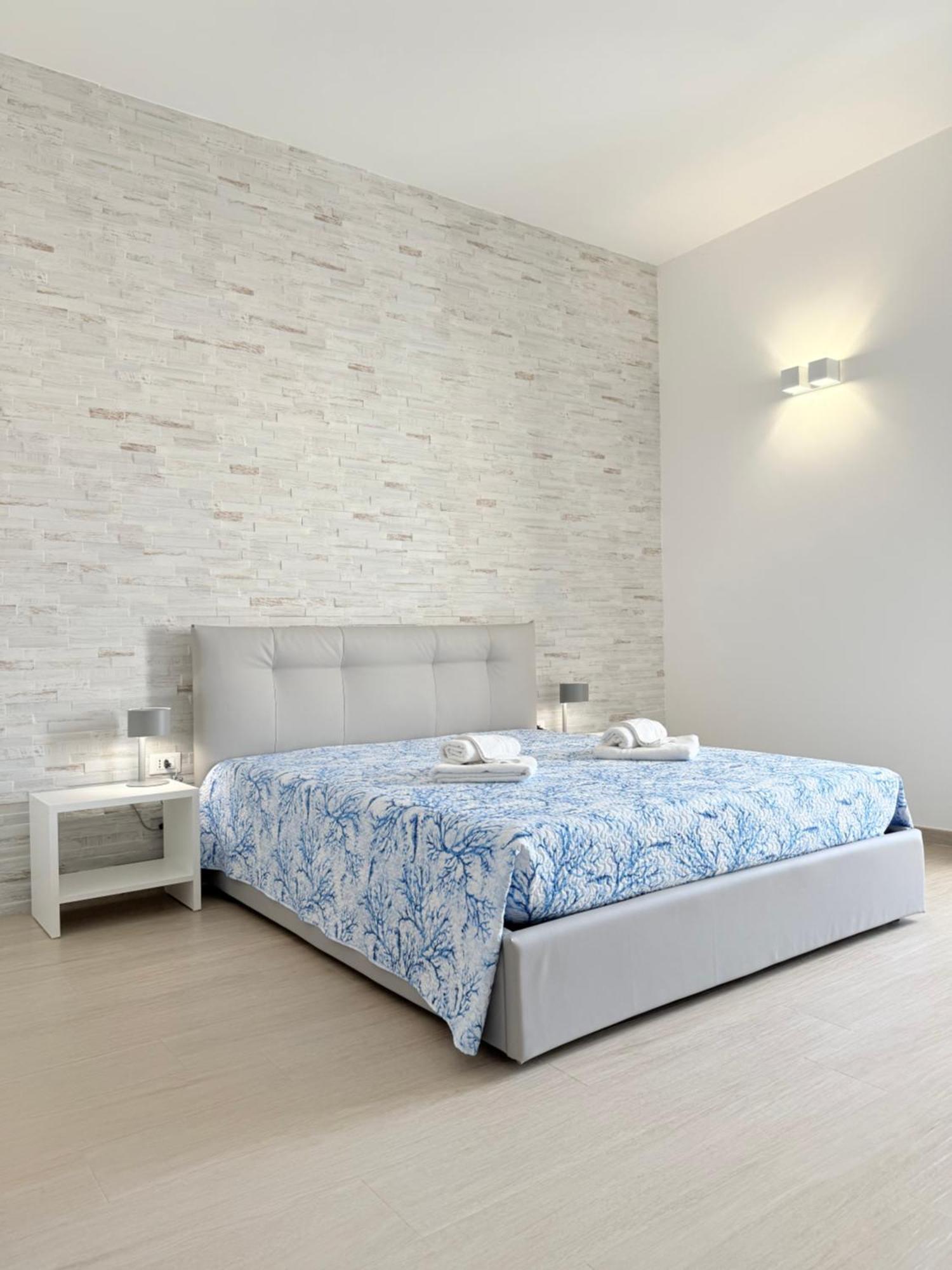 B&B Bianco Mediterraneo Torre Ovo Eksteriør billede
